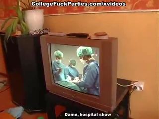 Φοιτητόκοσμος από ο ιατρικό κολλέγιο έχω x βαθμολογήθηκε βίντεο στο ο πάρτι